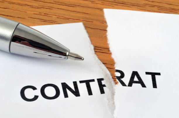 Un employeur peut-il rompre un contrat à durée déterminée pour une faute commise lors d’un précédent CDD ?